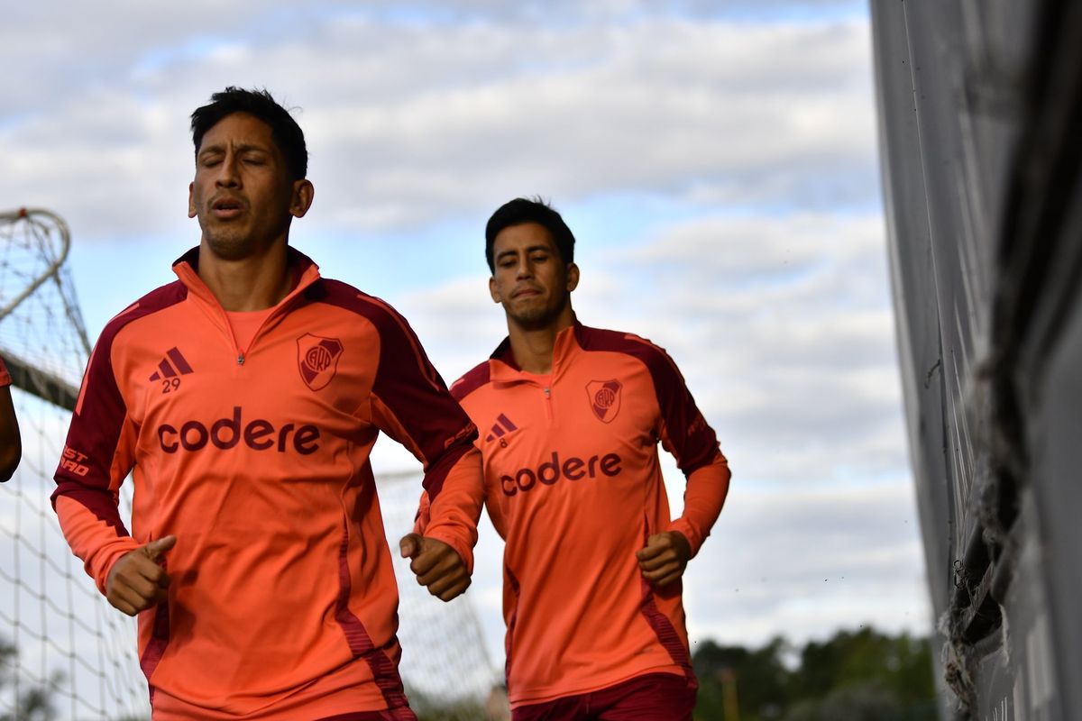 Aliendro remplazaría Meza en River ante Sarmiento.