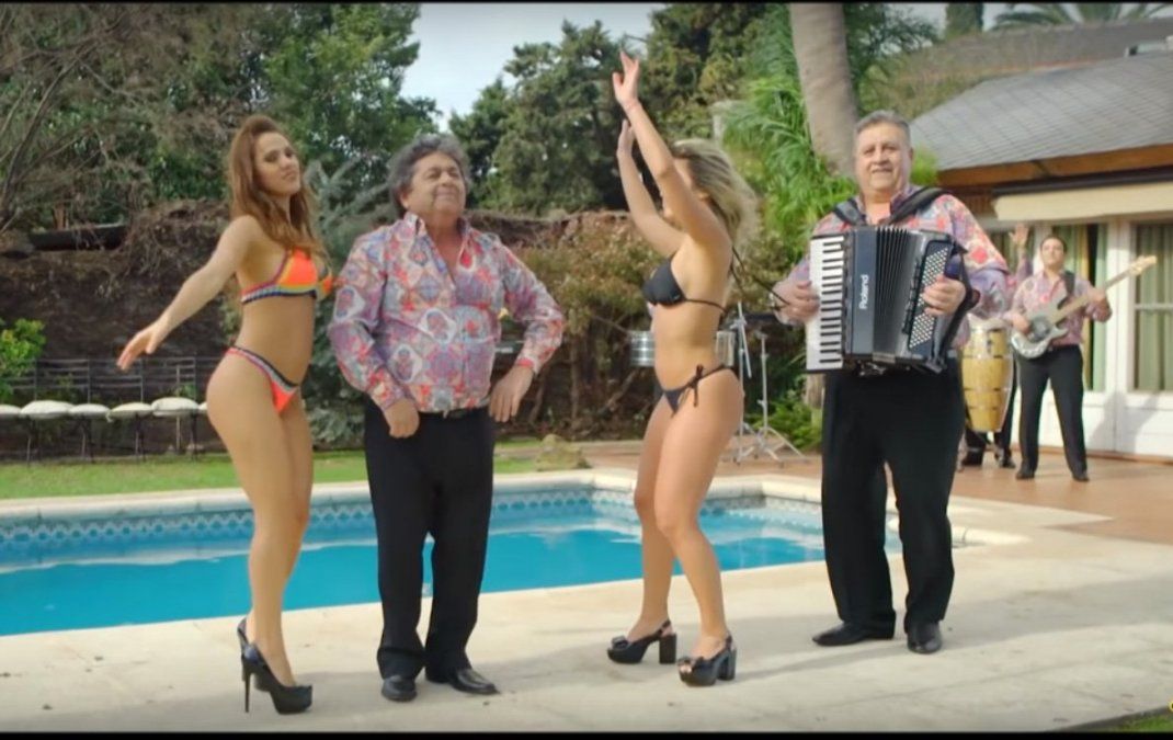 Barby Silenzi, muy hot en el nuevo clip de Los Palmeras