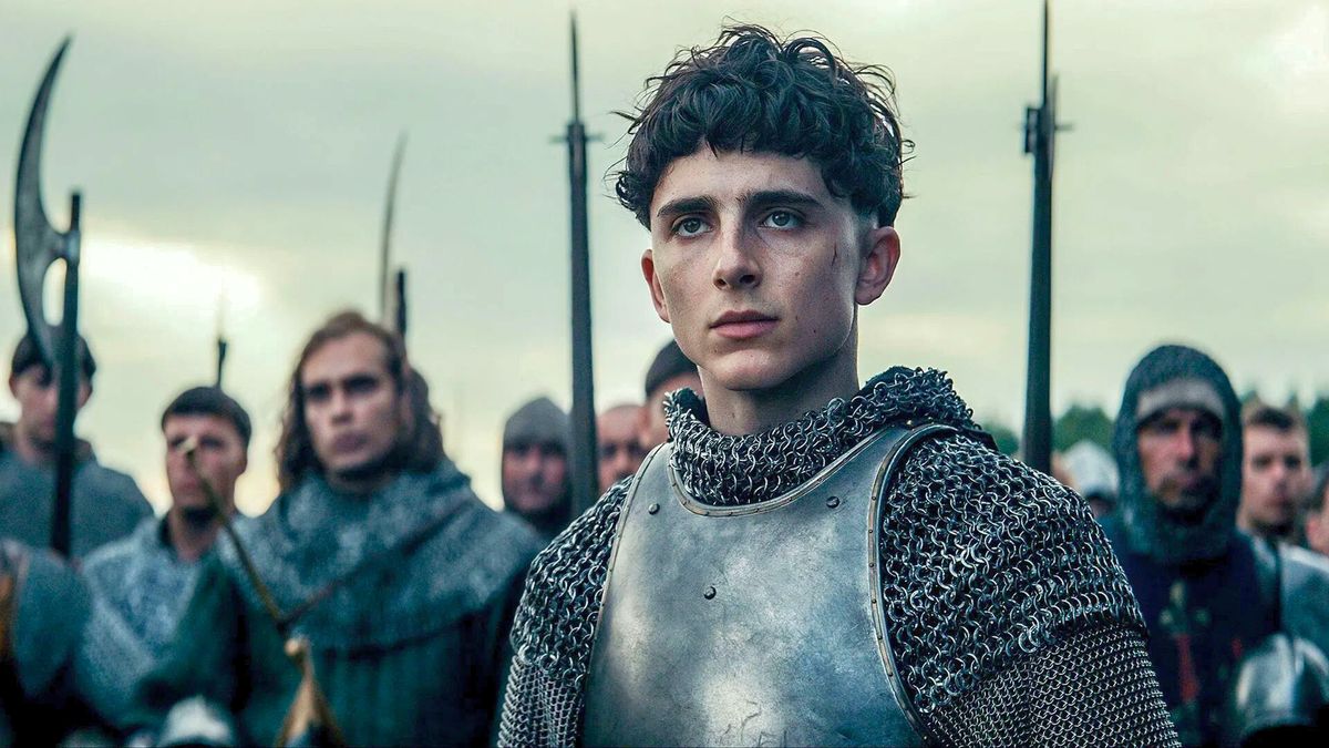 El actor Timothée Chalamet interpreta al rey Eduardo V en la aclamada película de Netflix.