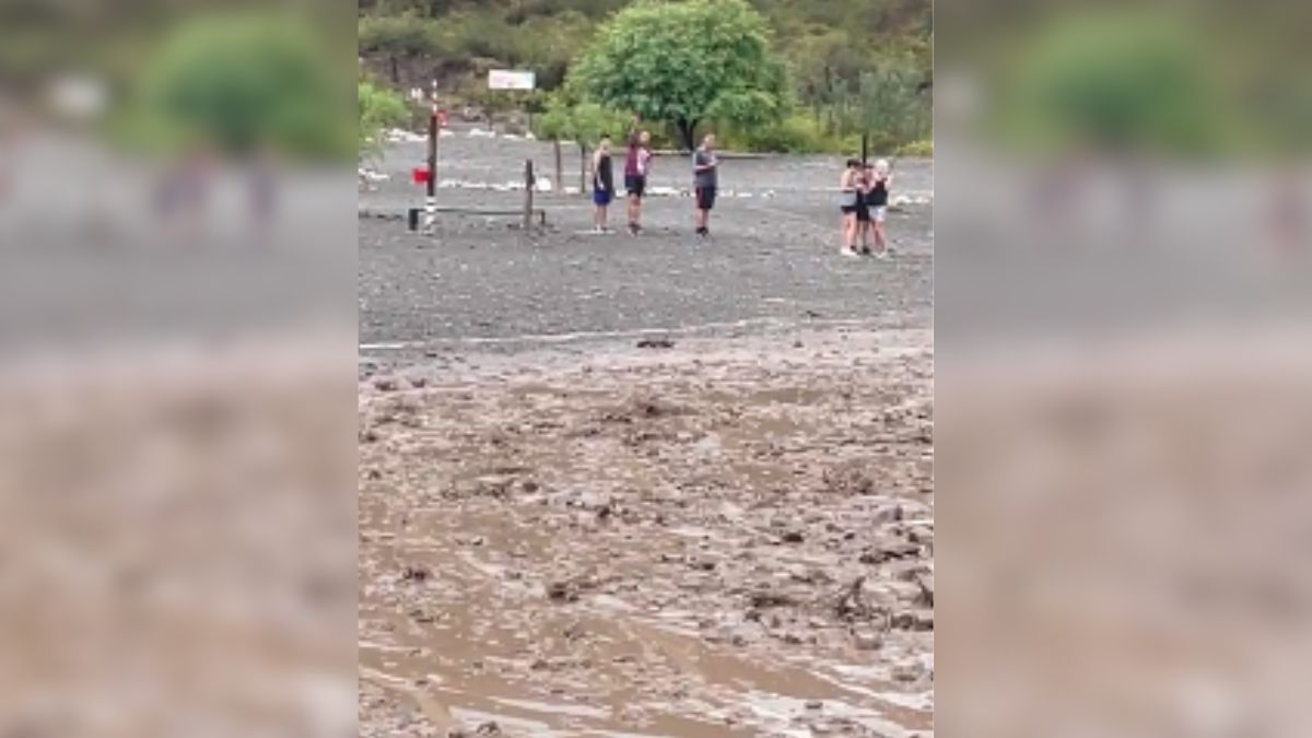 Los deportistas se quedaron sin poder salir del sector del cerro Arco tras las intensas precipitaciones.