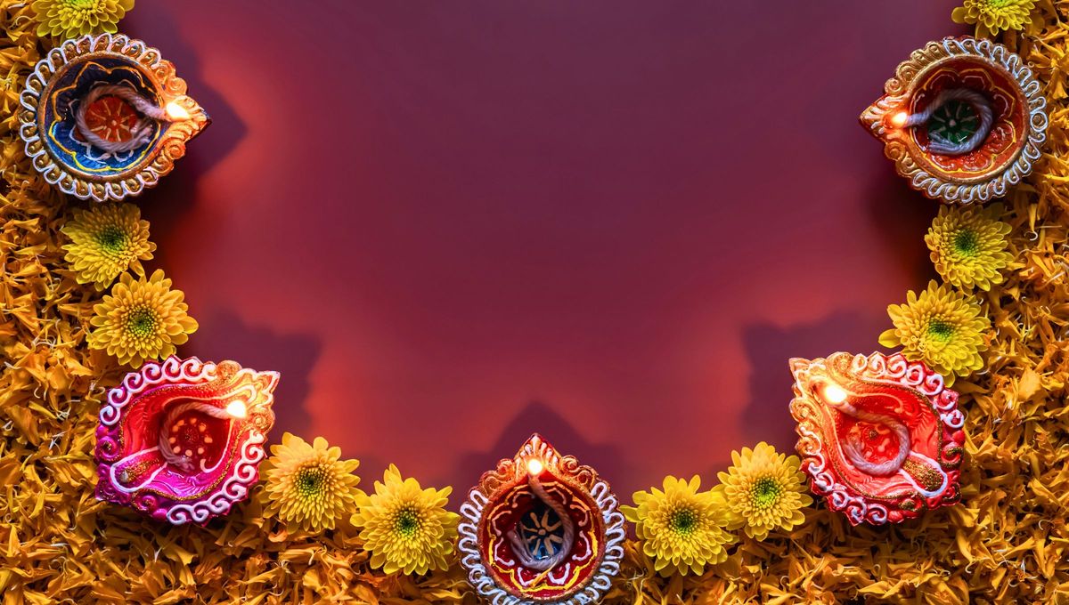 El cempasúchil no solo ilumina los altares del Día de los Muertos; también representa el poder sanador de la naturaleza y el conocimiento ancestral de los pueblos originarios. El cempasúchil no solo ilumina los altares del Día de los Muertos; también representa el poder sanador de la naturaleza y el conocimiento ancestral de los pueblos originarios.