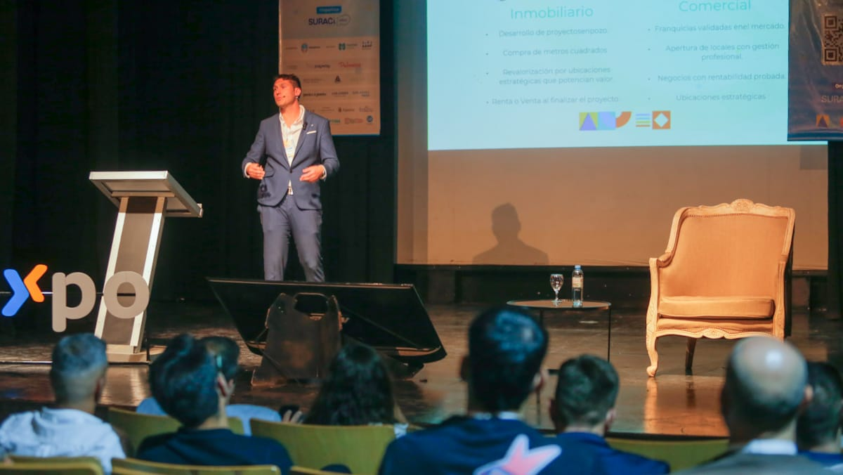 Los expertos en franquicias también contaron su visión sobre el negocio en el actual contexto económico a los potenciales inversores. Los expertos en franquicias también contaron su visión sobre el negocio en el actual contexto económico a los potenciales inversores.