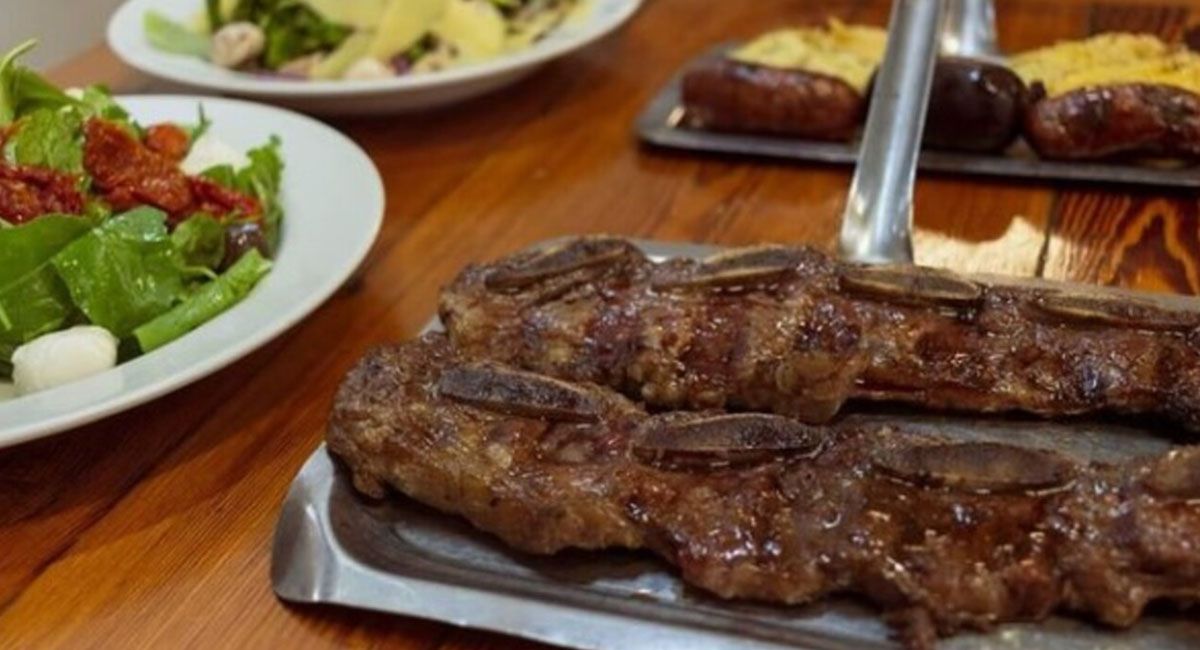 Un bodegón distinto: la parrilla libre que está revolucionando el corazón de Buenos Aires