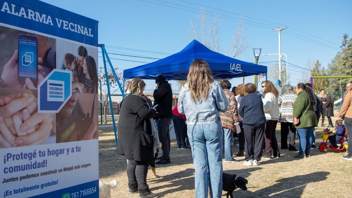 El sistema de alarmas comunitarias de Maipú es gratuito y se puede conseguir llamando al 2617166654. El sistema de alarmas comunitarias de Maipú es gratuito y se puede conseguir llamando al 2617166654.