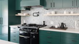 Estas son las tendencias 2025 para la decoración de tu cocina: ideas reales y económicas.