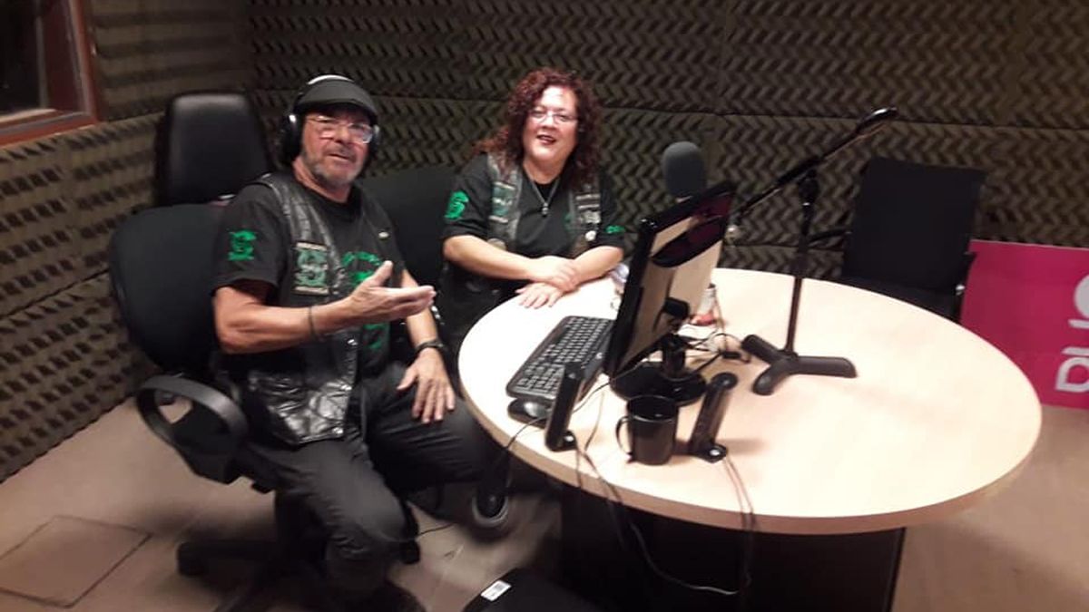 Noches Rebeldes festeja su primer año al aire de FM Ayer