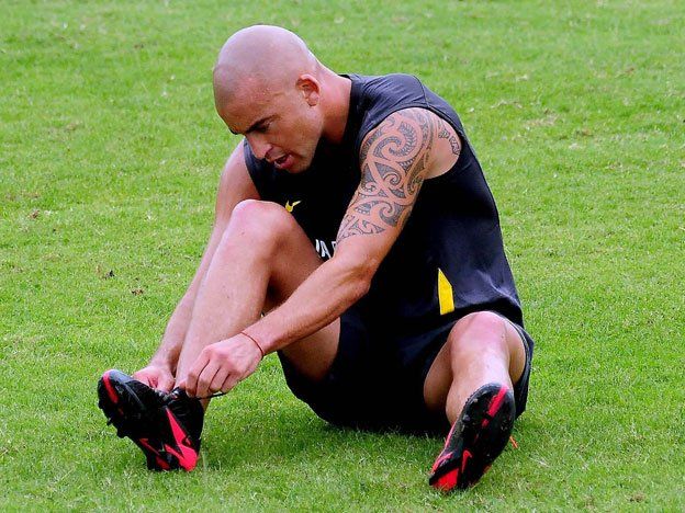 Santiago Silva se desgarró y está descartado para el miércoles