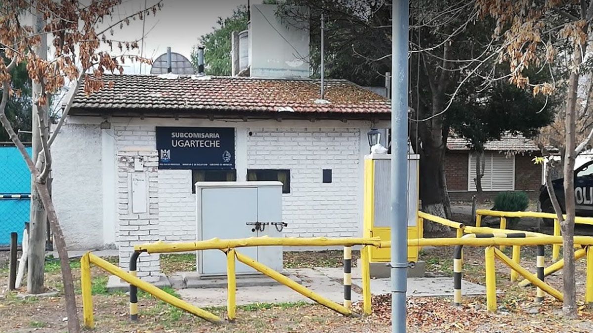 La Subcomisaría de Ugarteche. Los policías involucrados en la denuncia de acoso se desempeñaban aquí y fueron trasladados.