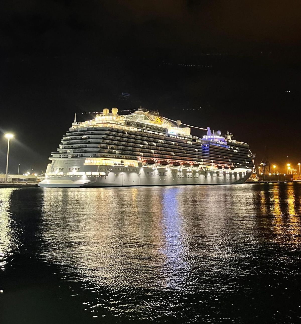 Uno de los cruceros donde la mendocina Ofelia Cuadra deleita a los pasajeros con sus canciones. Uno de los cruceros donde la mendocina Ofelia Cuadra deleita a los pasajeros con sus canciones.