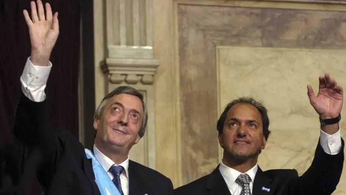 De 2003 a 2007 Daniel Scioli fue el vicepresidente de Néstor Kirchner. De 2003 a 2007 Daniel Scioli fue el vicepresidente de Néstor Kirchner.