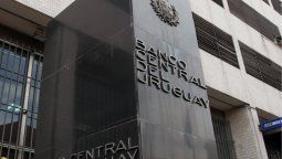 El gobierno de Uruguay eliminará el secreto bancario y compartirá información con la Afip