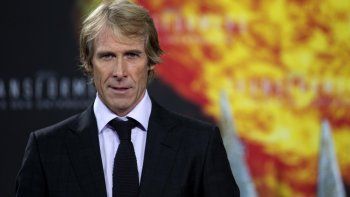 Michael Bay dejó sus huellas en el Teatro Chino de Hollywood
