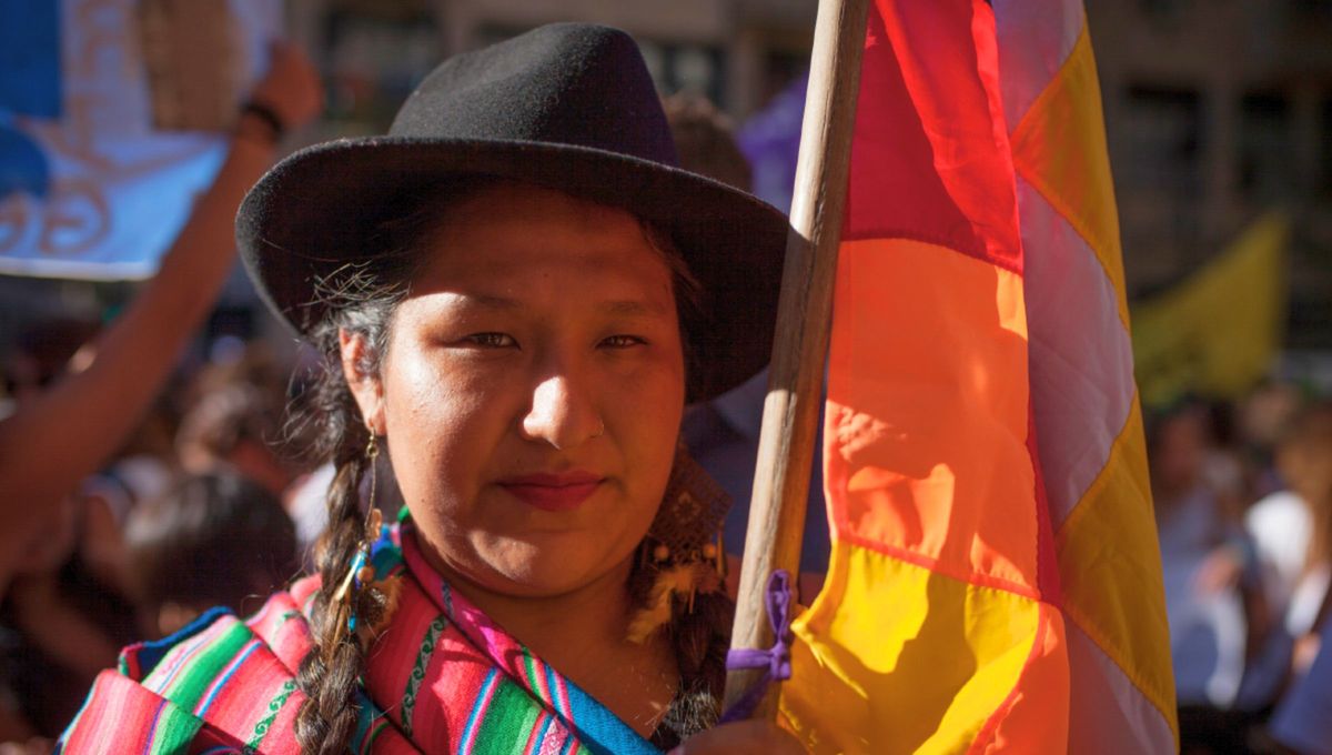El Día Mundial de la Mujer Indígena es una conmemoración que nace en 1983 durante el Segundo Encuentro de Organizaciones y Movimientos de América en la ciudad de Tiahuanacu, (Bolivia). El Día Mundial de la Mujer Indígena es una conmemoración que nace en 1983 durante el Segundo Encuentro de Organizaciones y Movimientos de América en la ciudad de Tiahuanacu, (Bolivia).