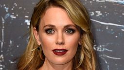 Katia Winter es la protagonista de El año en que empecé a masturbarme, película que se puede ver en Netflix.