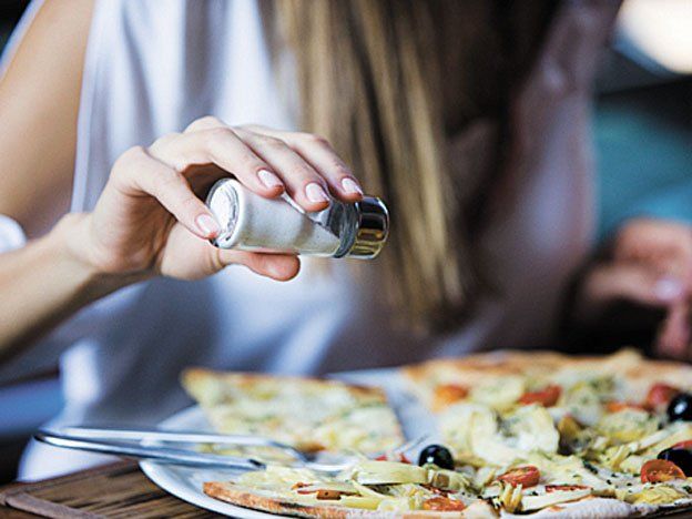 La campaña pretende educar a la población sobre hábitos saludables, como reducir el consumo de sal, mantener una alimentación balanceada y realizar actividad física regular. La campaña pretende educar a la población sobre hábitos saludables, como reducir el consumo de sal, mantener una alimentación balanceada y realizar actividad física regular.