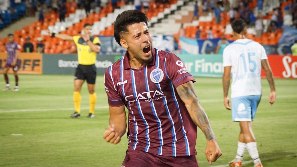 Nicolás Fernández viene de marcarle goles a Atlético Tucumán y Boca Juiniors. Nicolás Fernández viene de marcarle goles a Atlético Tucumán y Boca Juiniors.