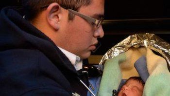 Luego de parir, dejó enterrado a su bebé
