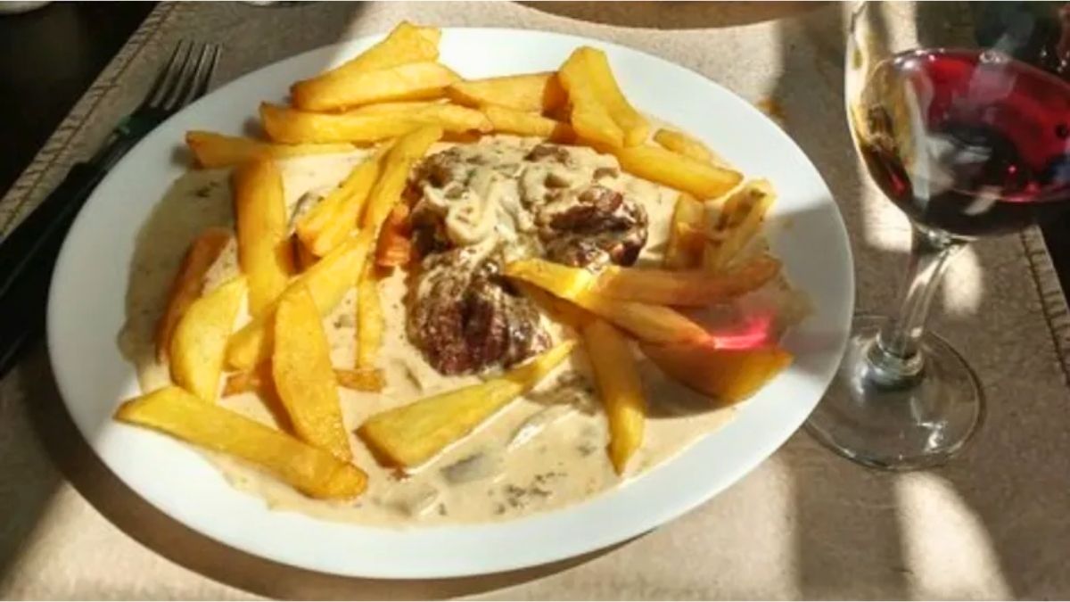 El bodegón El Viejo Buzón, un clásico de Buenos Aires. El bodegón El Viejo Buzón, un clásico de Buenos Aires.