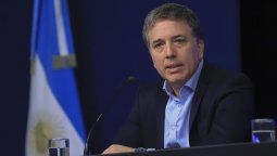 Dujovne negó la reestructuración de la deuda y dio 5 claves de la economía