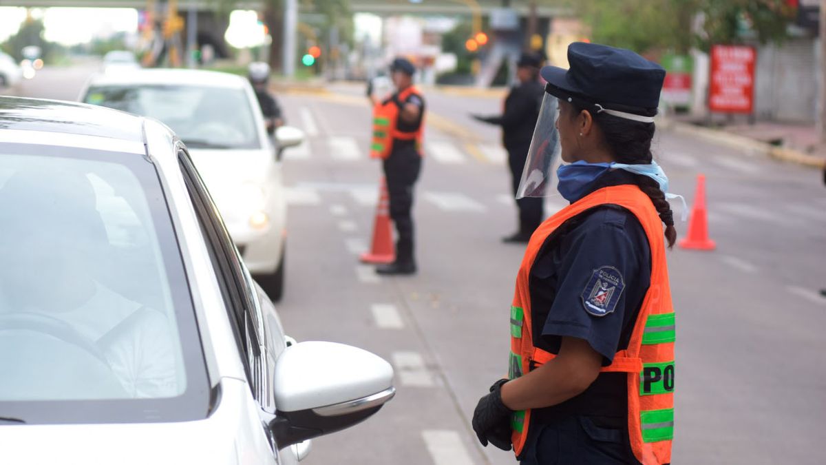 Control de tránsito, la palabra que no hay que decir si te paran. Control de tránsito, la palabra que no hay que decir si te paran.