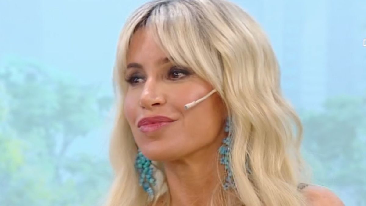 Flor Peña emocionada en su último programa.