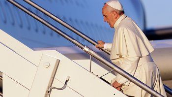 El papa Francisco inicia viaje por la paz a 3 países africanos