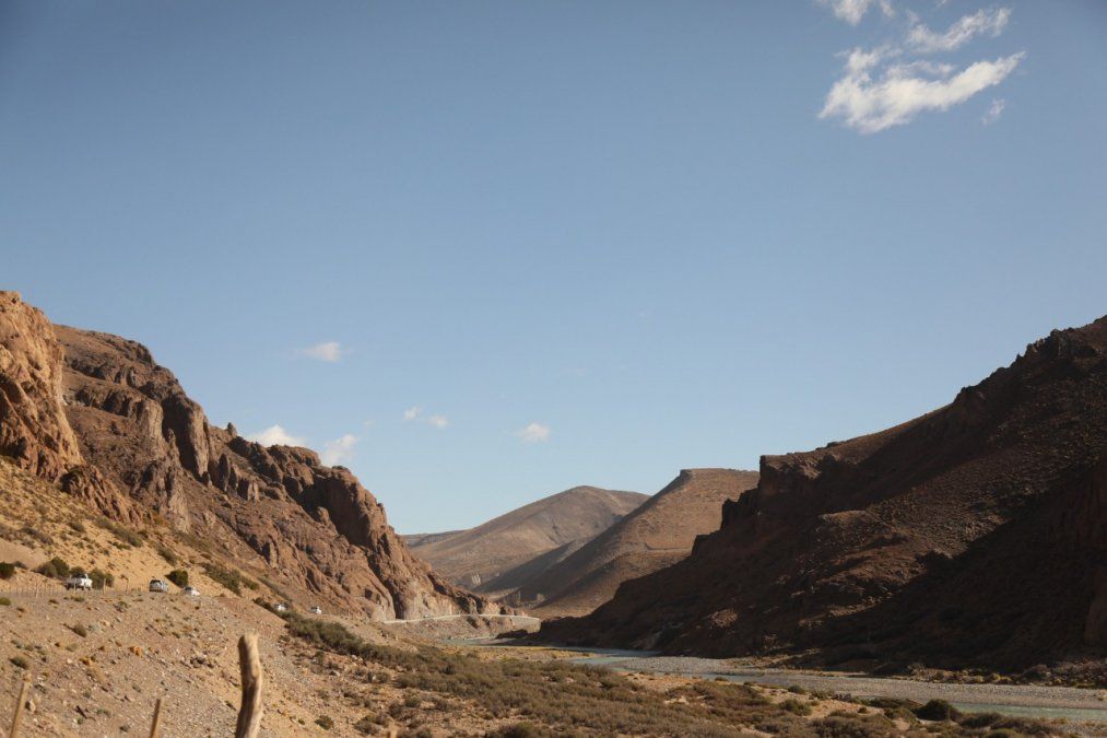 La presa Portezuelo del Viento continúa su marcha.