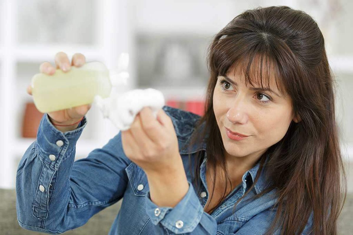 Adiós a las manchas de sangre: el famoso ingrediente que las elimina por completo Adiós a las manchas de sangre: el famoso ingrediente que las elimina por completo