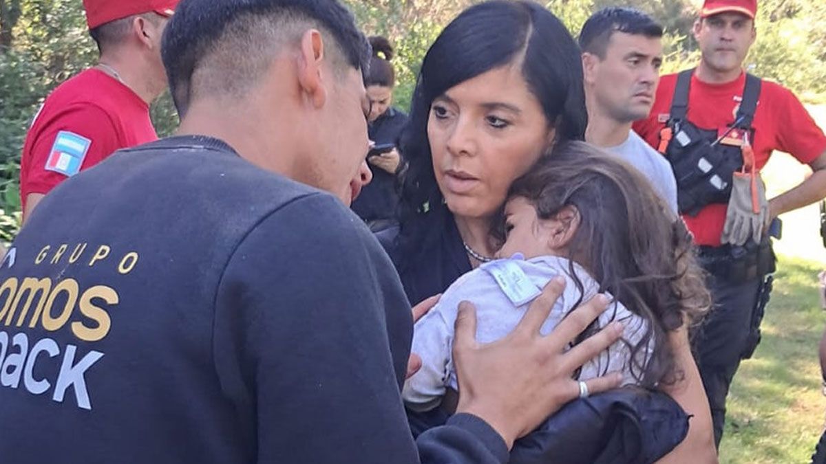 El video más conmovedor de la niña desaparecida en Córdoba: fue hallada y la emoción fue total