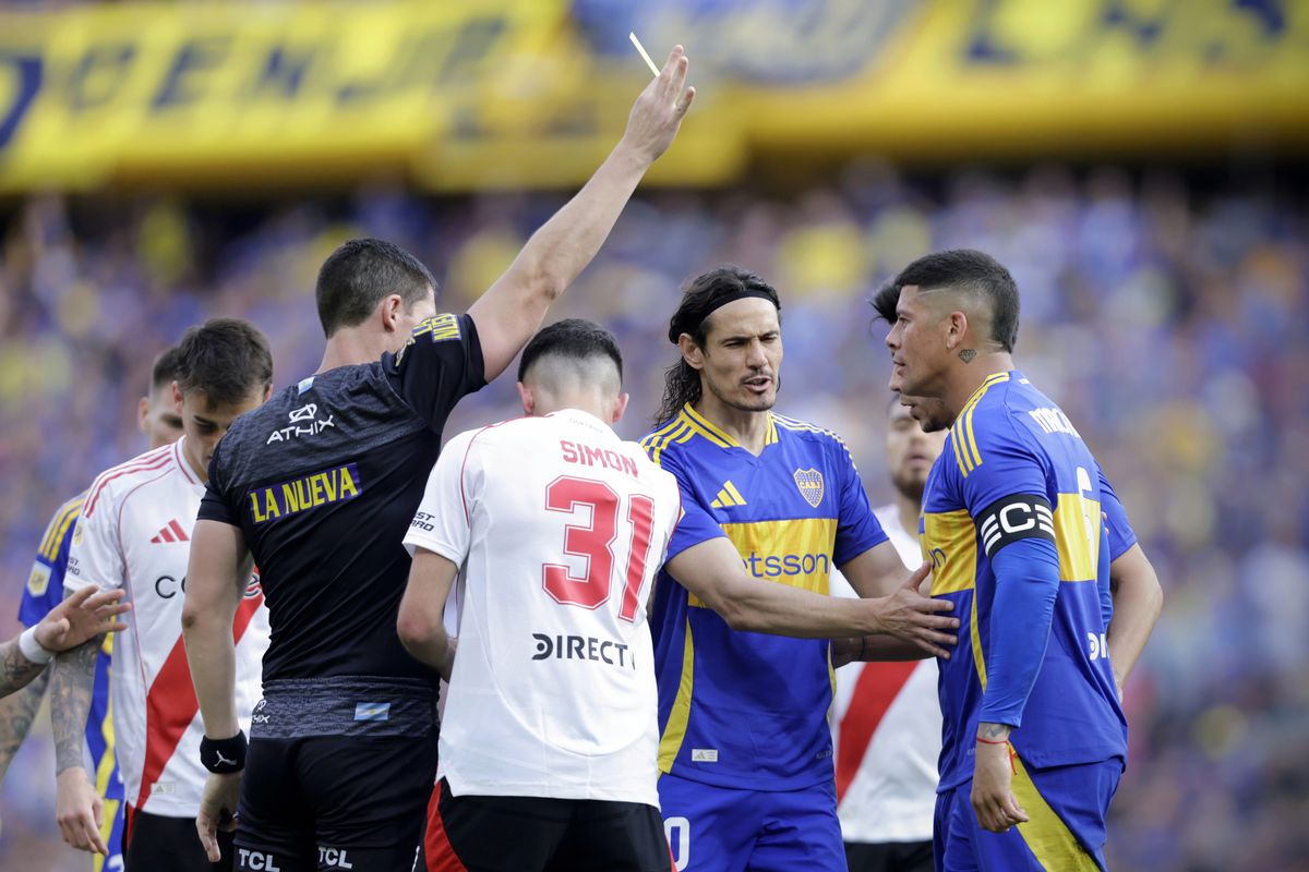 En Boca Juniors la derrota frente a River Plate cayó muy mal y causó un remezón en el plantel y cuerpo técnico.