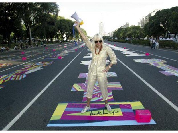 París se movilizó para recordar a Julio Cortázar