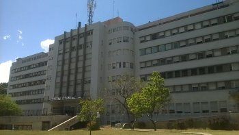 Un anciano que intentaba cruzar la calle murió atropellado por una moto