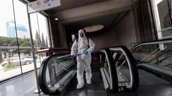 España supera el récord de muertos por coronavirus en un día y ya registra más de 6.500
