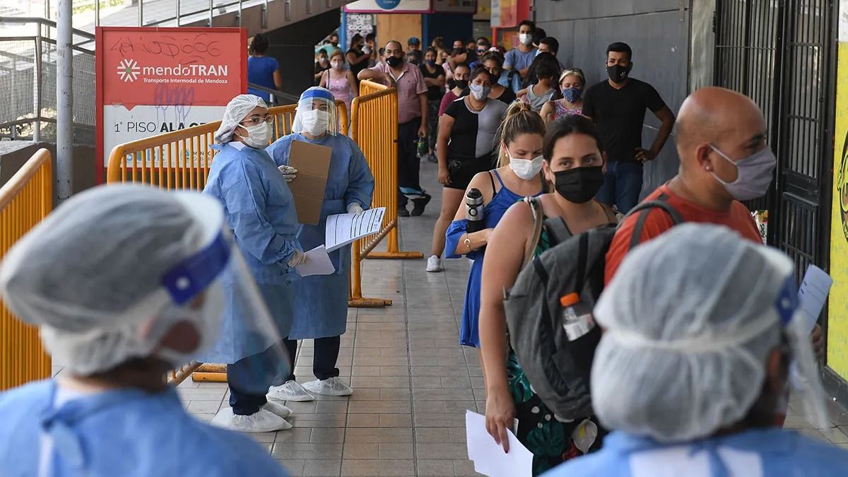 Una postal de cuando el covid pegaba fuerte en Mendoza.