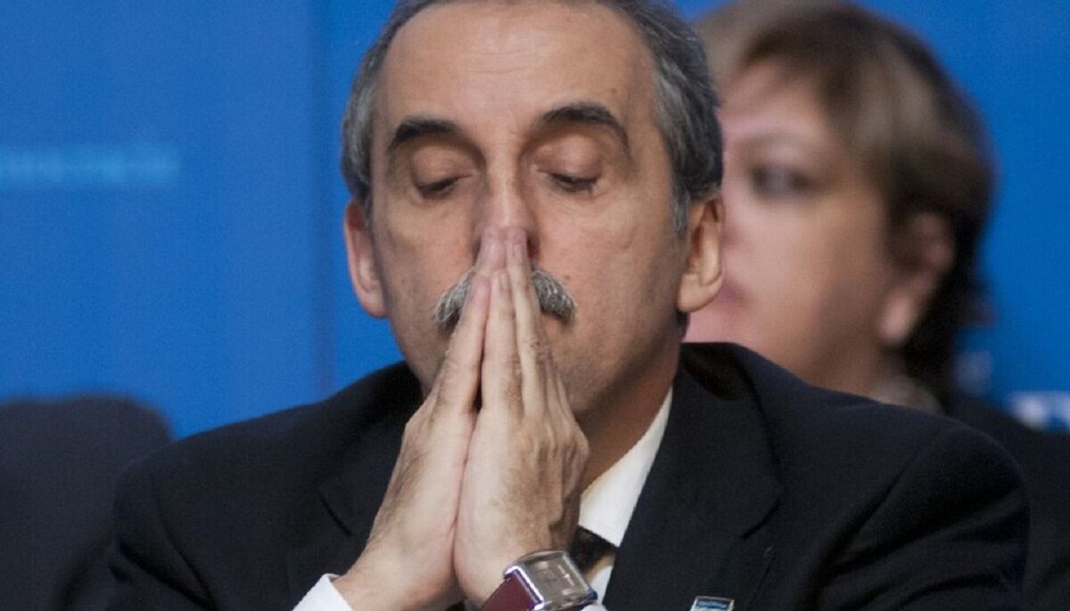 Guillermo Moreno, fue un funcionario de alto perfil durante el kirchnerismo. Guillermo Moreno, fue un funcionario de alto perfil durante el kirchnerismo.