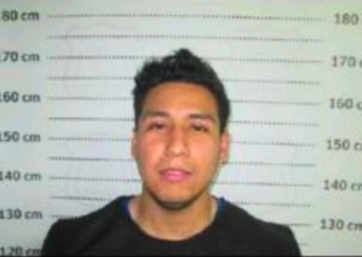 Juan Israel González Quezada, uno de los presos que se fugó este viernes de una cárcel de Chile. Juan Israel González Quezada, uno de los presos que se fugó este viernes de una cárcel de Chile.