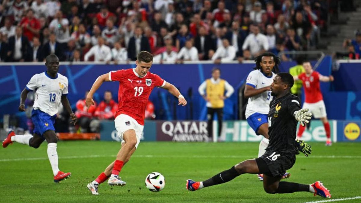Austria le jugó de igual a igual a Francia en un partido muy parejo, que significó el debut de ambos en la Eurocopa 2024. Austria le jugó de igual a igual a Francia en un partido muy parejo, que significó el debut de ambos en la Eurocopa 2024.
