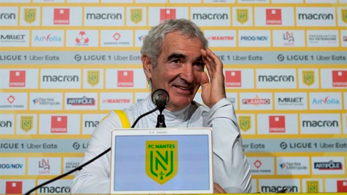 Raymond Domenech fue repudiado por lo que dijo de Maradona