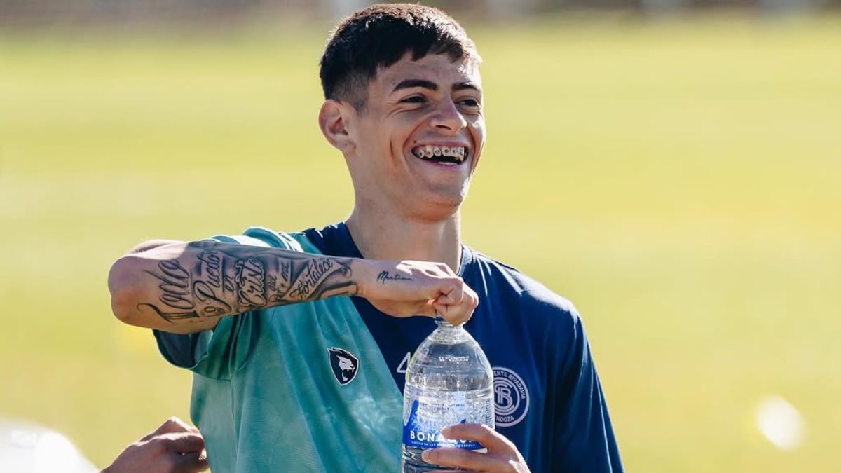 Matías Bergara hizo su debut con la camiseta de Independiente Rivadavia ante Lanús. Foto: Gentileza Prensa Lepra. 