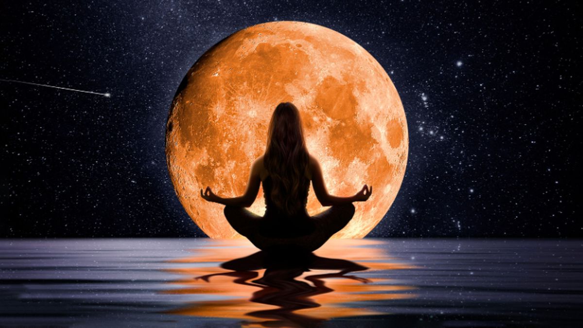 Reiki: los 3 ejercicios para atraer la abundancia con la Luna Llena de octubre