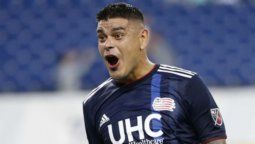 Gustavo Bou debutó y marcó un golazo en la victoria de New England Revolution