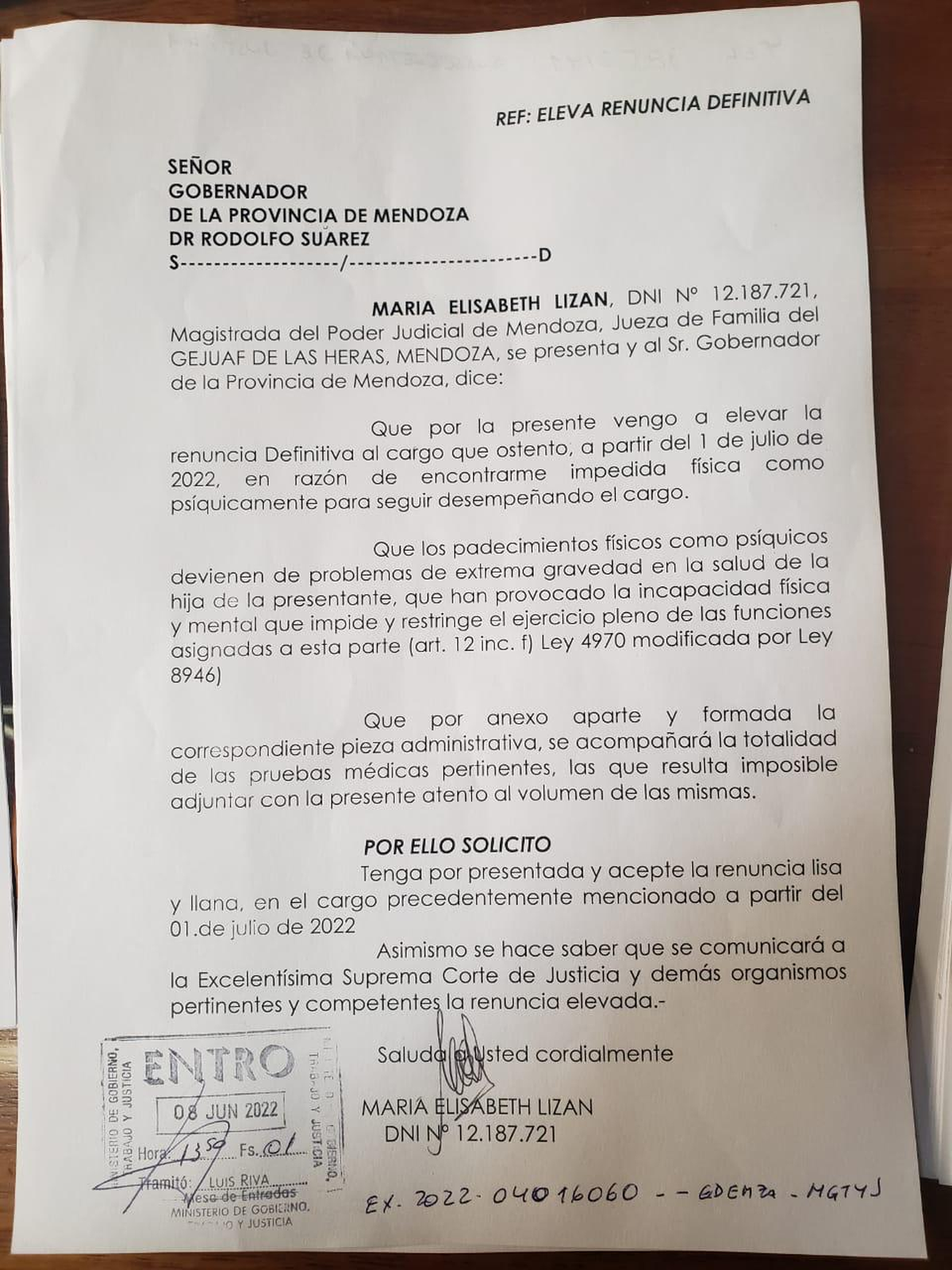 La nota de renuncia de María Lizán.