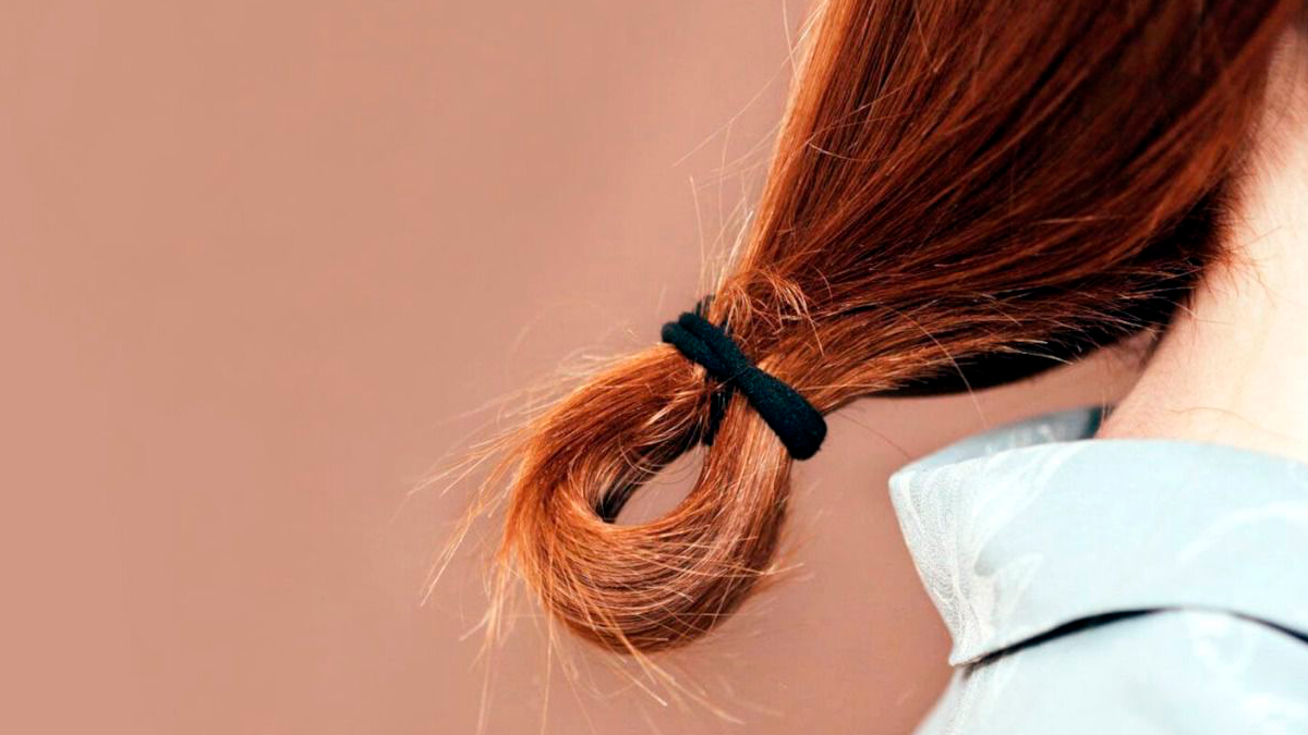 Los trucos caseros ayudan a eliminar de manera natural las puntas abiertas del cabello.