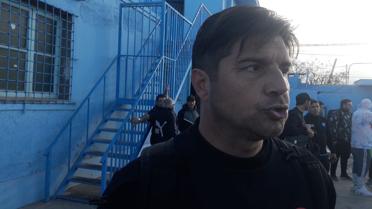 Alejandro Abaurre arregló su continuidad para seguir en el torneo Federal A.