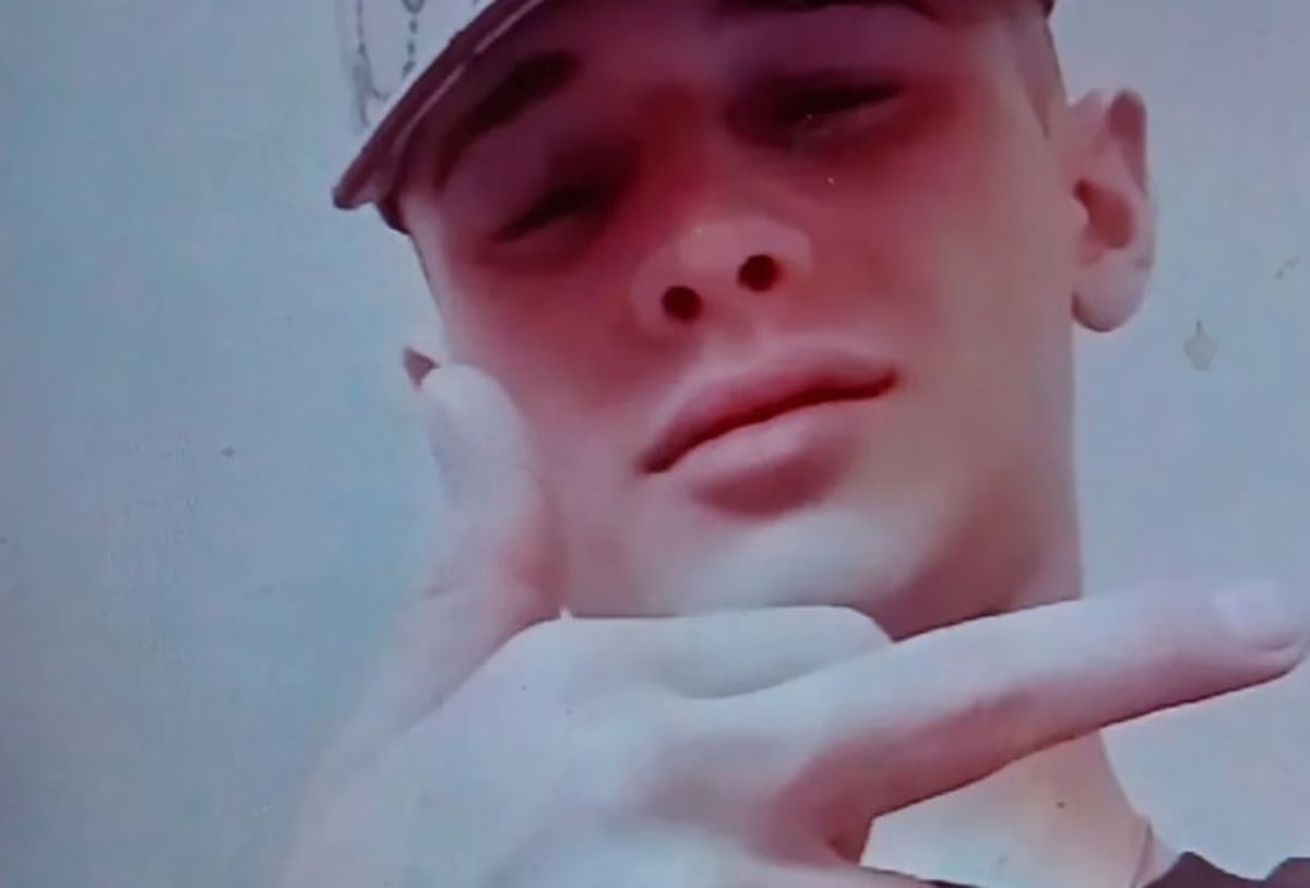 Luego de asesinar a su padre, el joven se fugó de su casa en Lanús, y fue detenido por la policía en una vivienda de la ciudad de Arrecifes