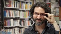 Andrés Neuman: Para mí la lengua es un placer, es como su consigna.