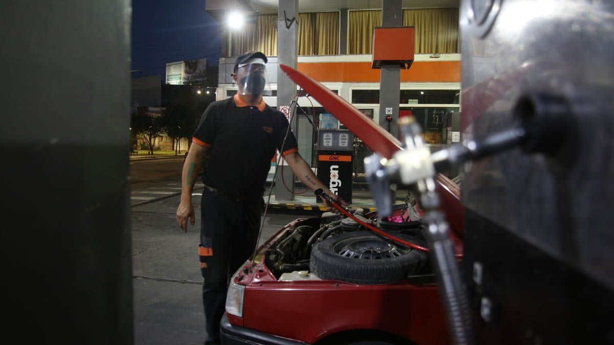 El sábado aumentará el GNC en todo el país