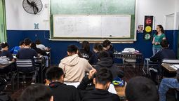 Los docentes coincidieron que la desmotivación, el ausentismo y la falta de exigencias son los principales problemas de la escuela secundaria. Los docentes coincidieron que la desmotivación, el ausentismo y la falta de exigencias son los principales problemas de la escuela secundaria.