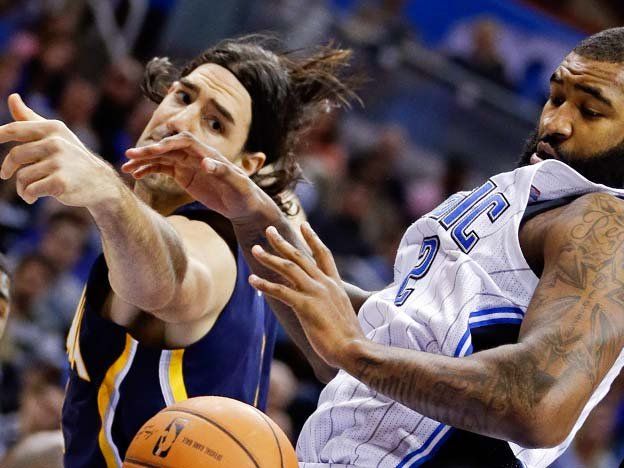 Gran actuación de Scola en la goleada frente a Denver Nuggets