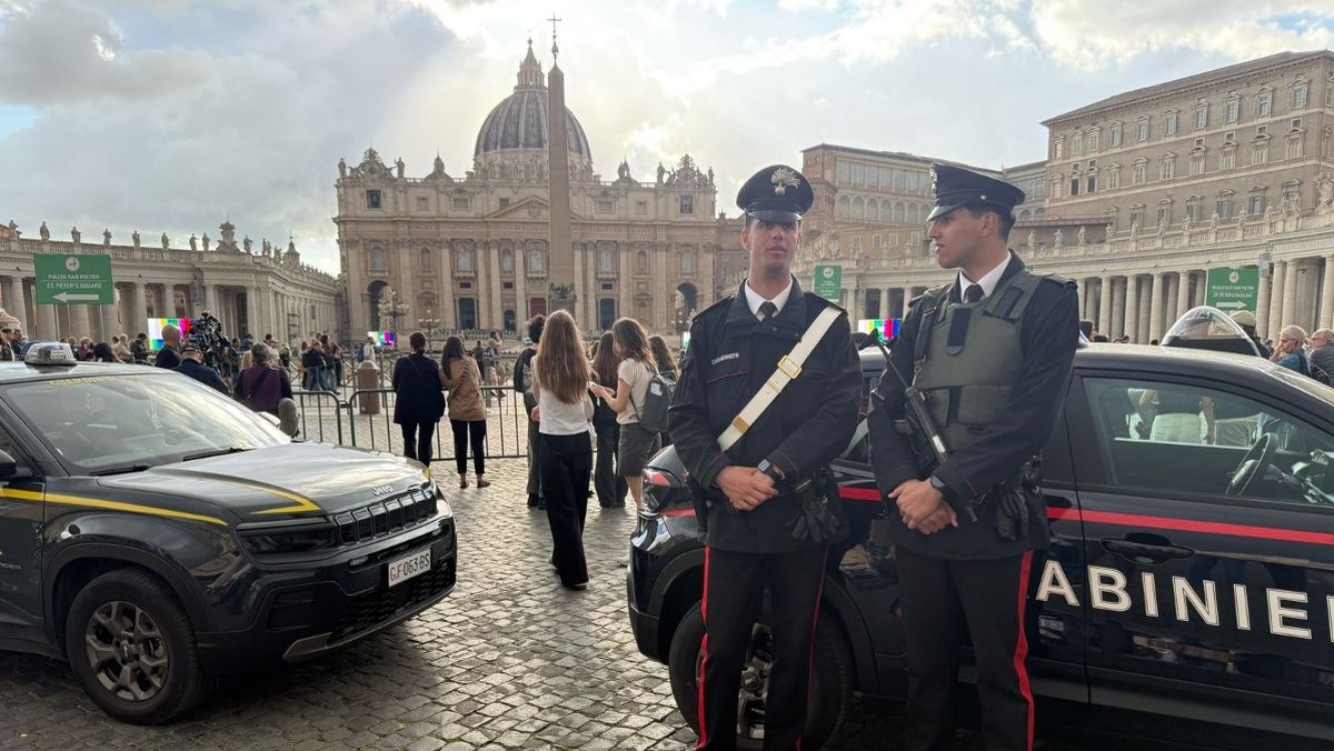 Un gran operativo de seguridad, con más de 8.000 efectivos policiales, se desplegó en Roma, para el velatorio del Papa Francisco.